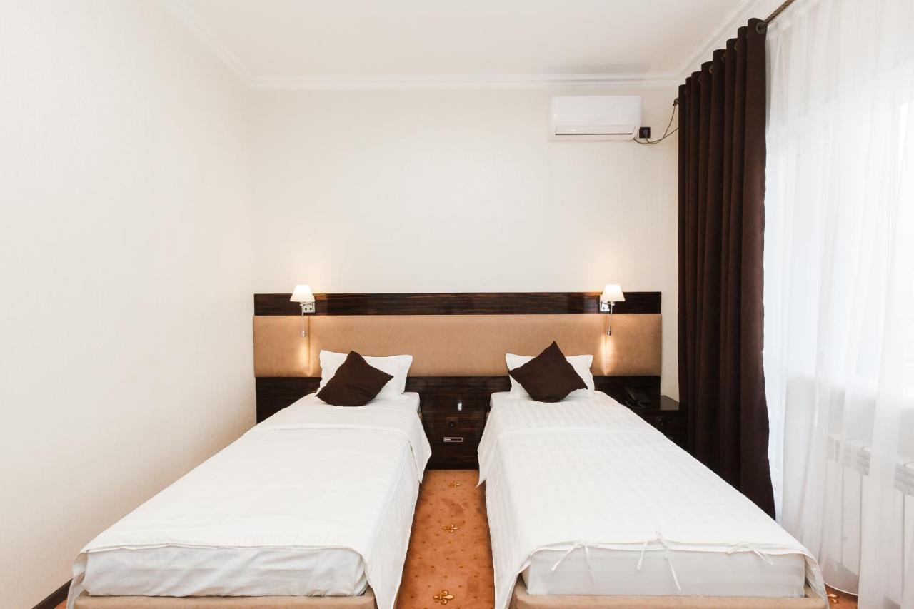 Beluga Hotel Атырау Экстерьер фото